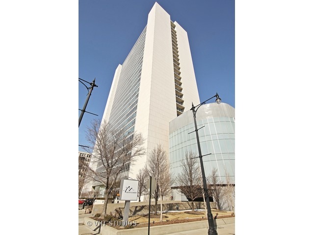 500 W Superior Street #1207 property in Chicago