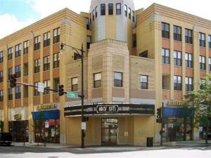 1645 W School Street #320 property in Chicago
