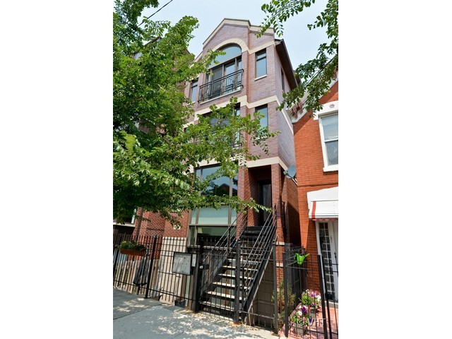 1630 W Julian Street #2 property in Chicago