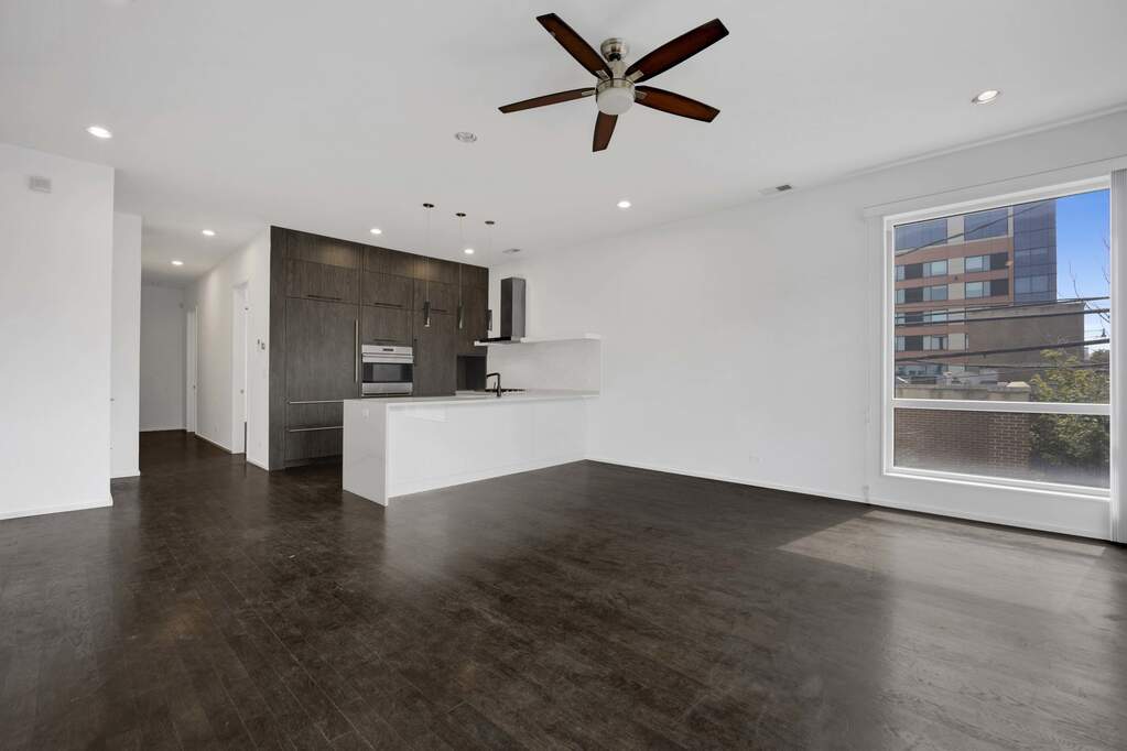 Private full-floor residence detail at Park Tower