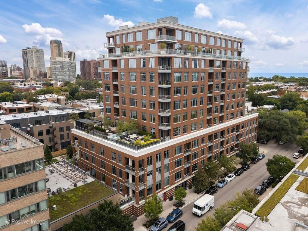 540 W Webster Avenue #511 property in Chicago