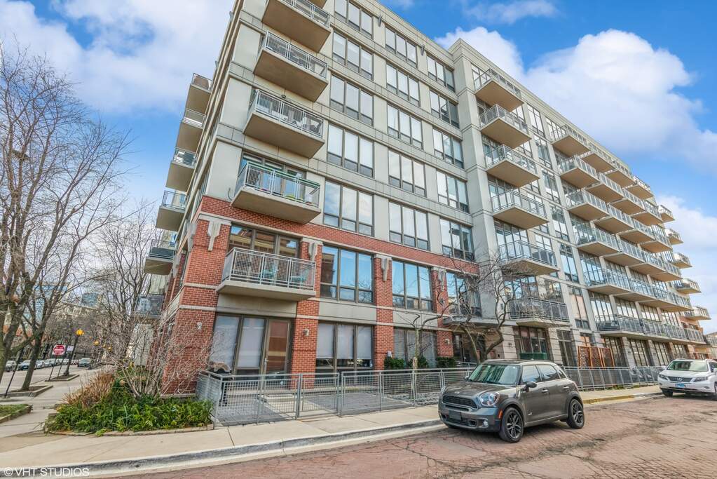 1000 N Kingsbury Street #409 property in Chicago