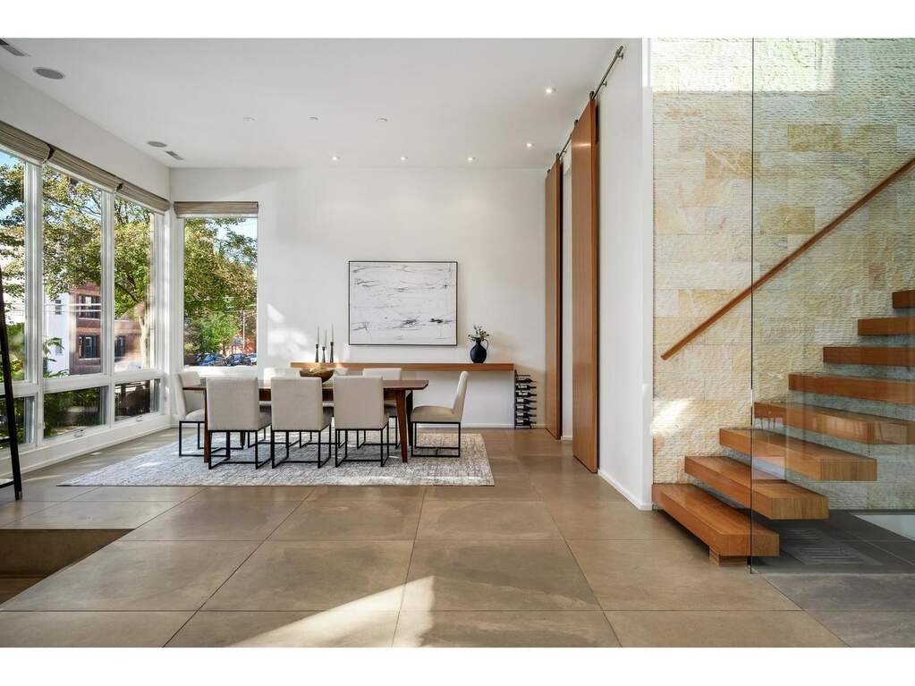 Private full-floor residence detail at Park Tower