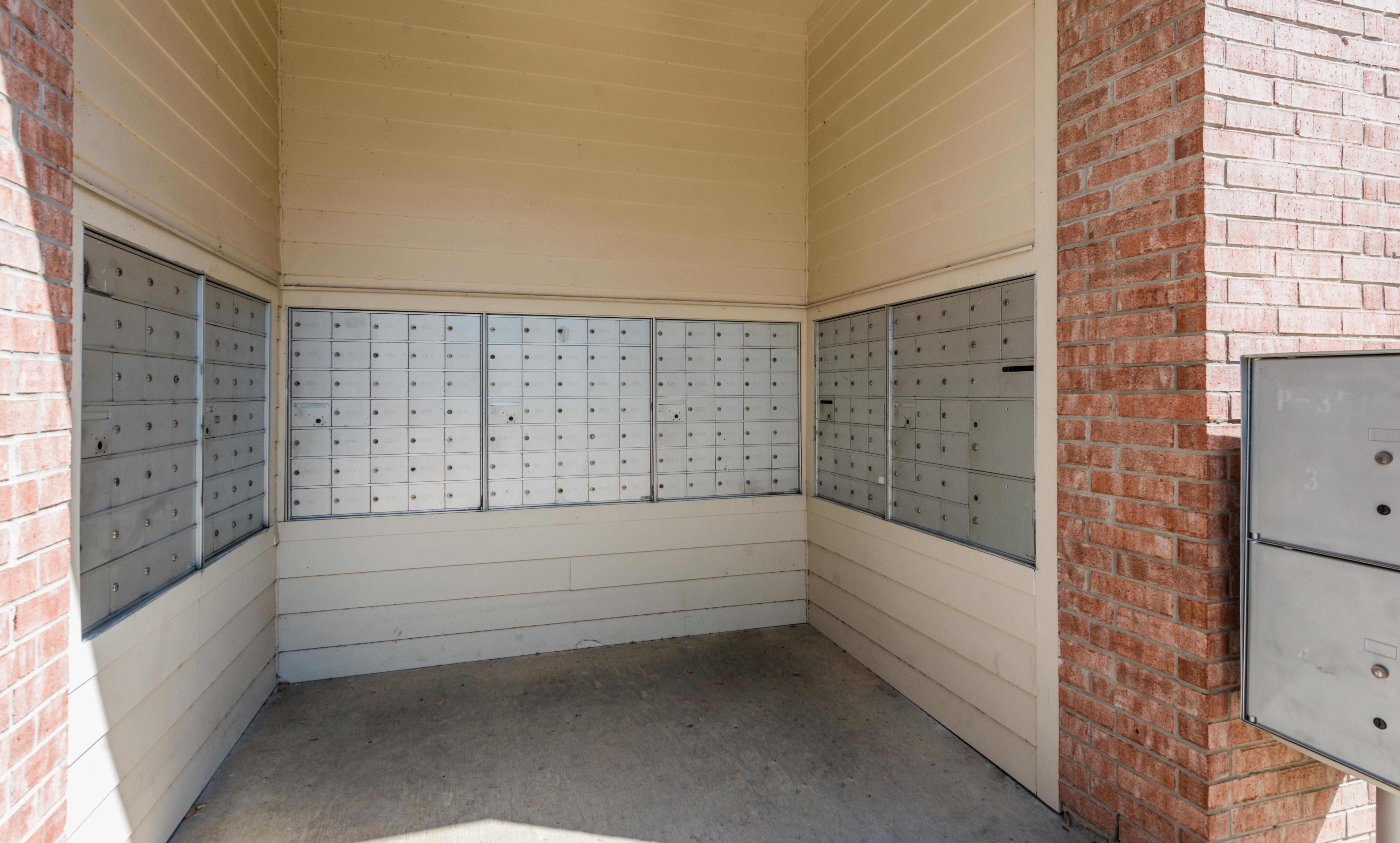 Community mail center