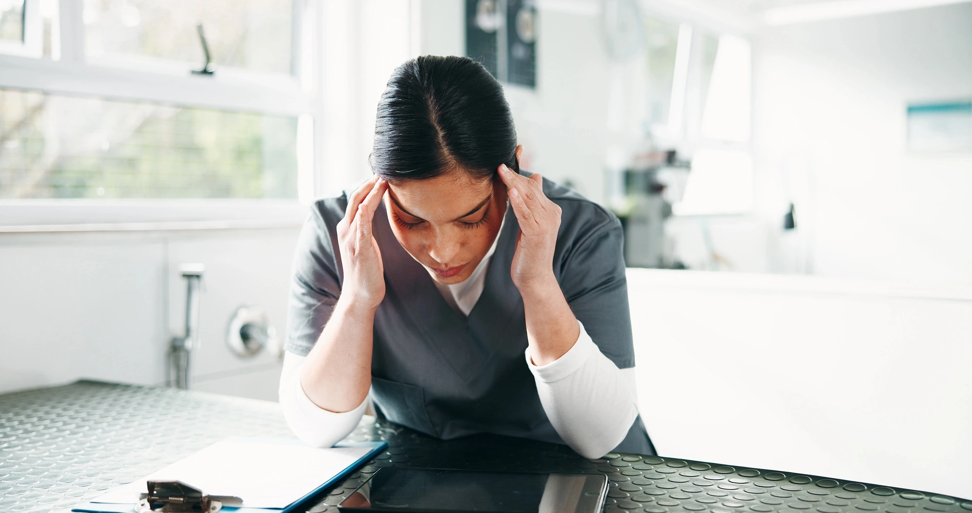 vet plagued by veterinary burnout