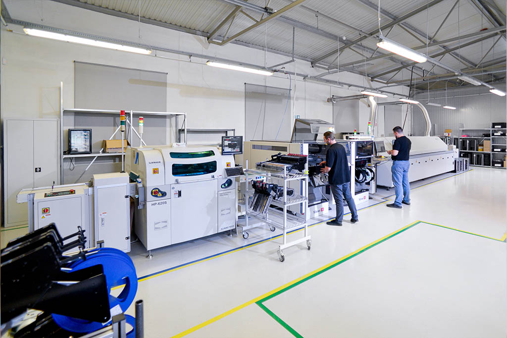 jak wybrać producenta elektroniki