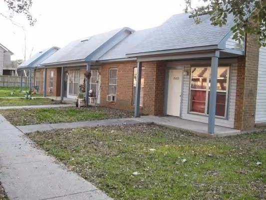 Sharlo Terrace apartments