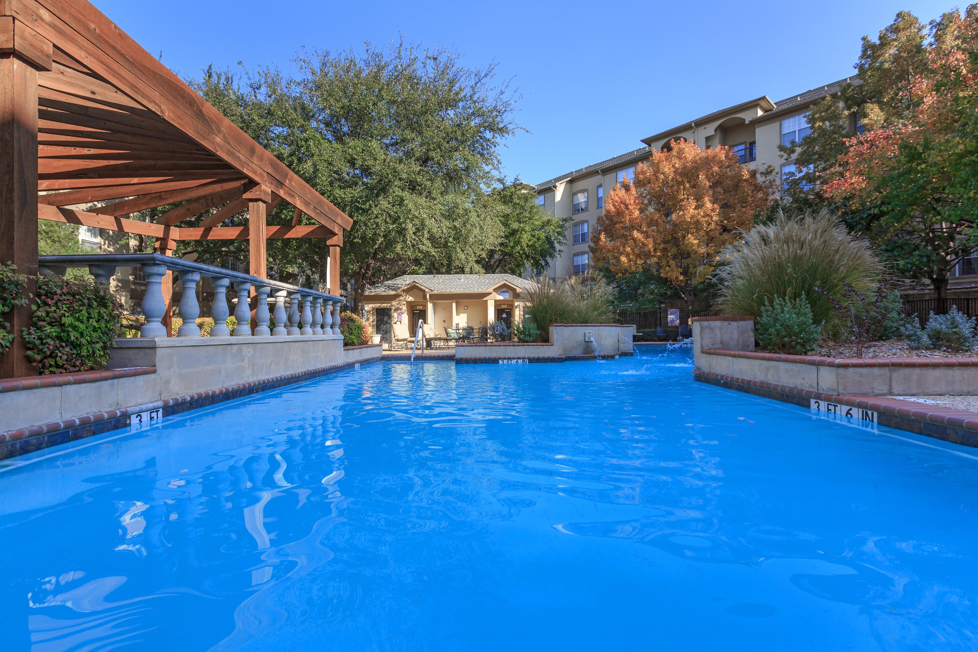 Swimming pool with seating around