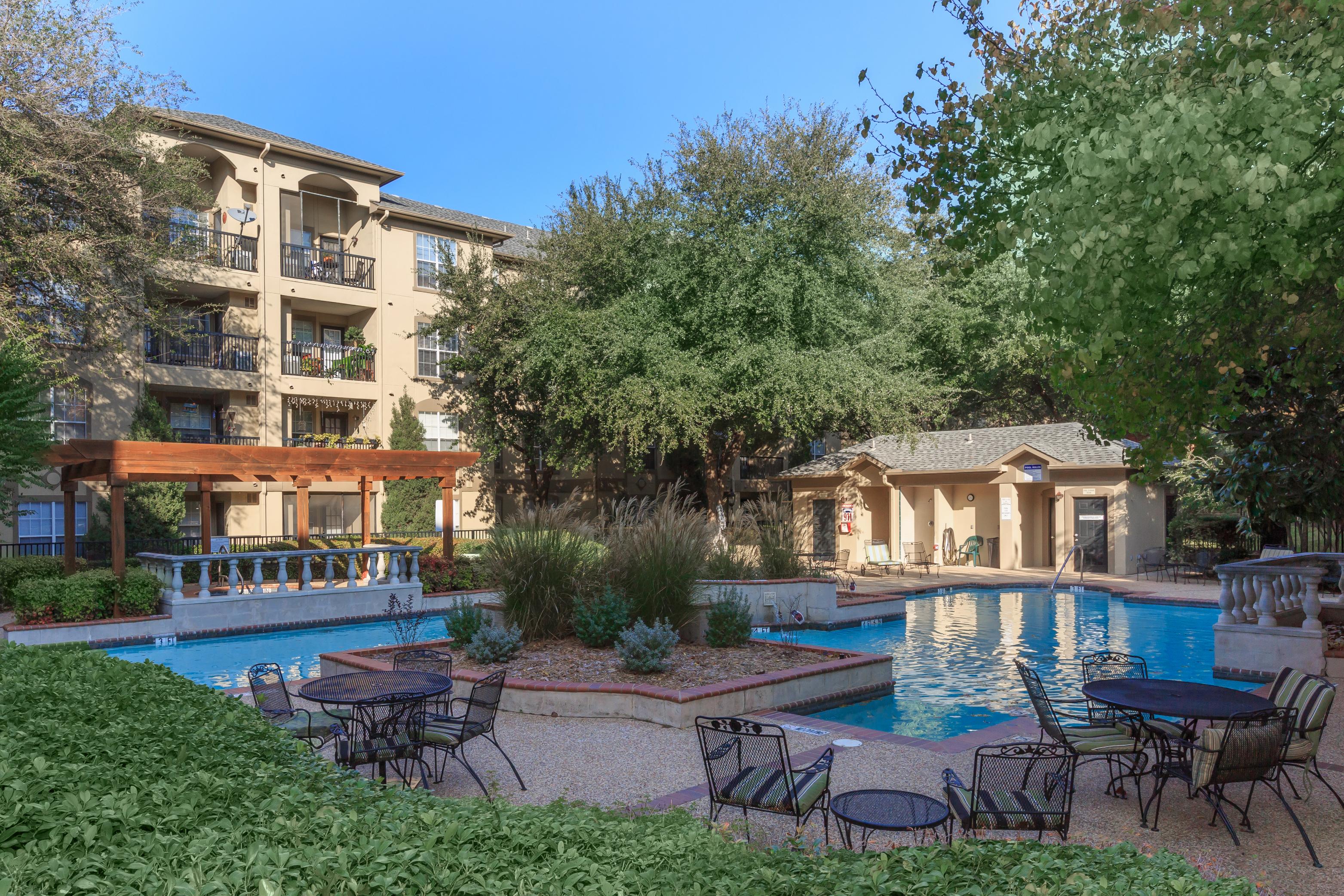 Seating surrounding a swimming pool