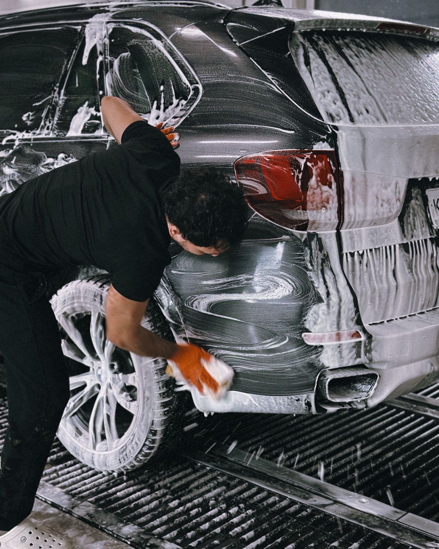 Professionelle Fahrzeugwäsche – ProGlanz Fahrzeugaufbereitung GmbH Dortmund