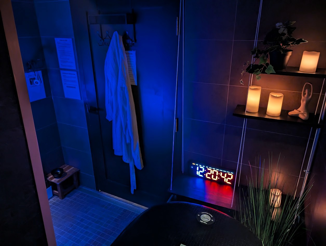 What to Expect from a Cold Plunge and Sauna Session in the Canary District