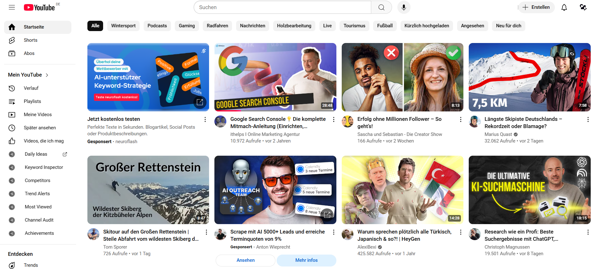 Startseite von YouTube mit verschiedenen Videos und Empfehlungen – Der YouTube Algorithmus wird stark von der YouTube Watchtime beeinflusst.