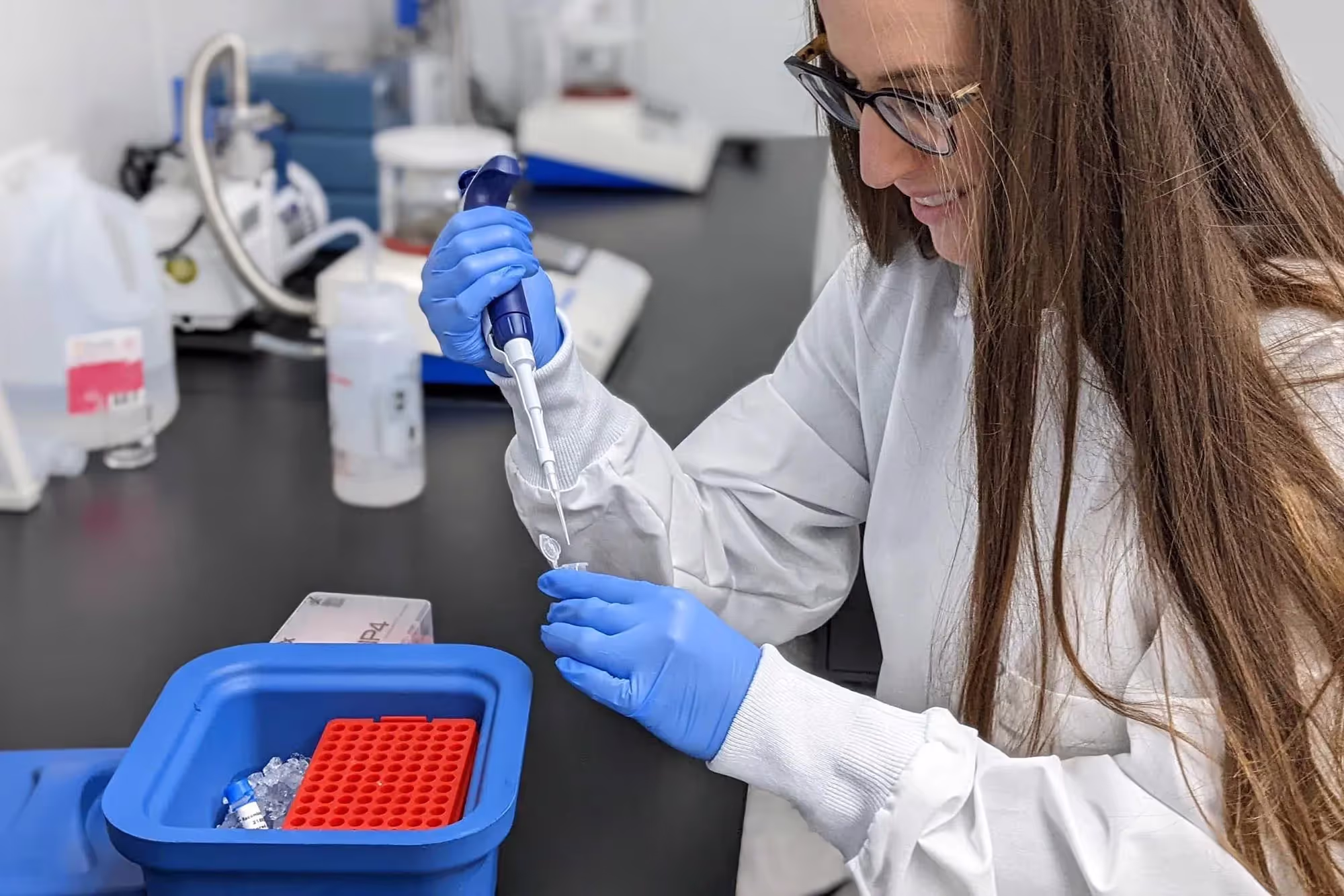 Comprehensive Assessment of Samples for Cryo-EM Feasibility