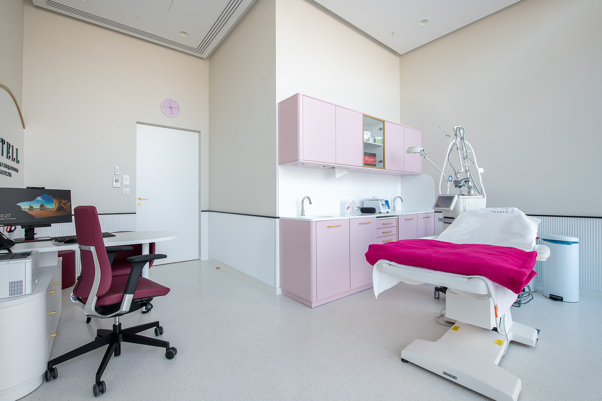 Estell Medycyna i Stomatologia