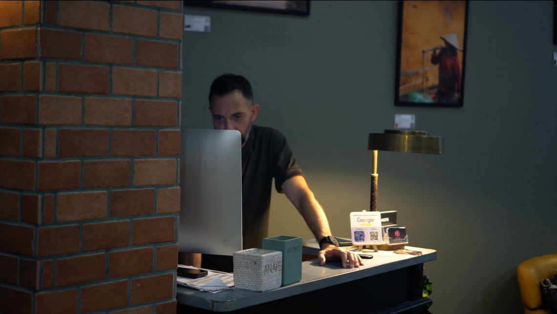Aperçu de la vidéo du témoignage client du salon Makers coiffeur