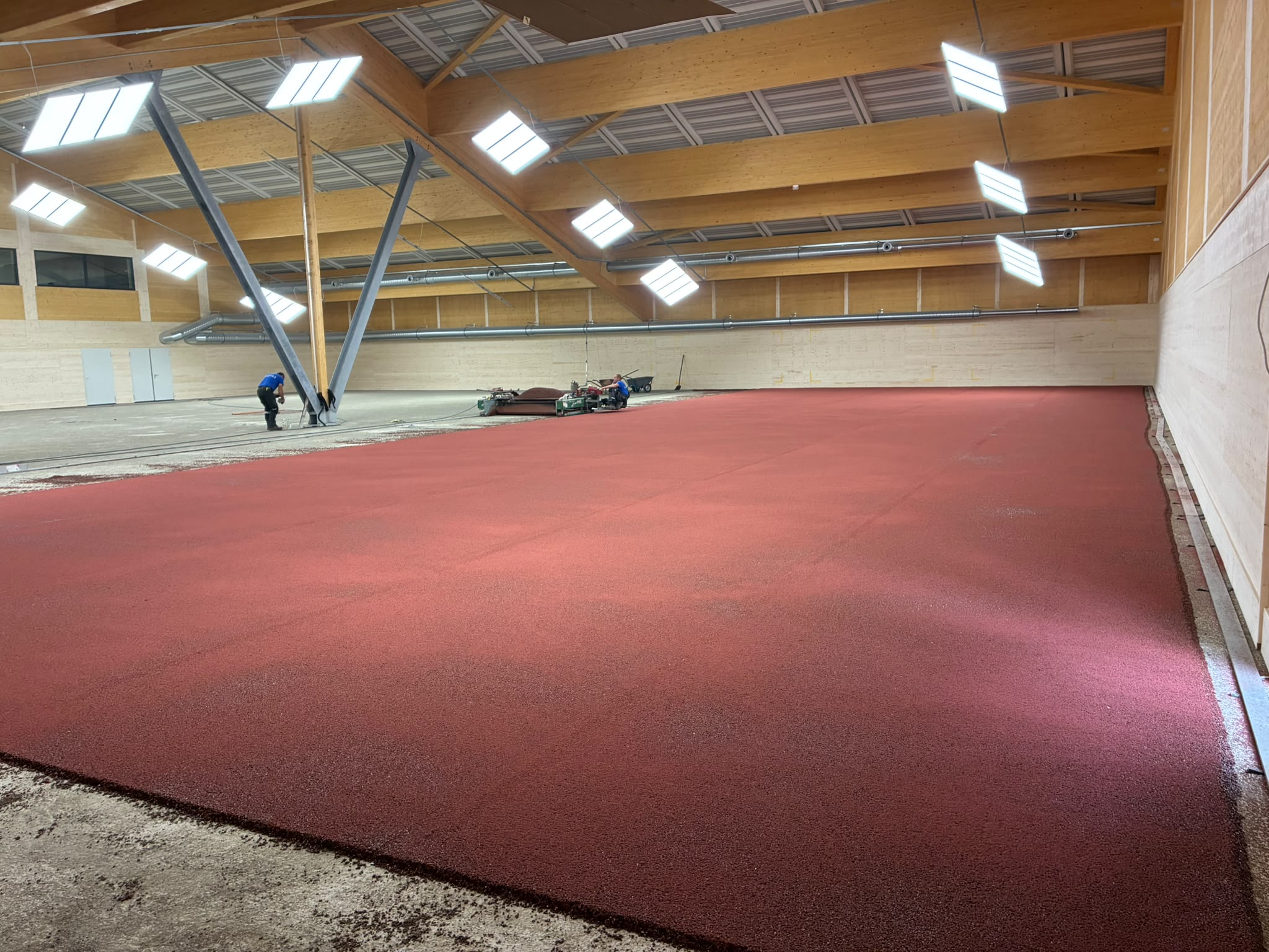 Tennishalle TV Münsingen: Neubau LED-Beleuchtung