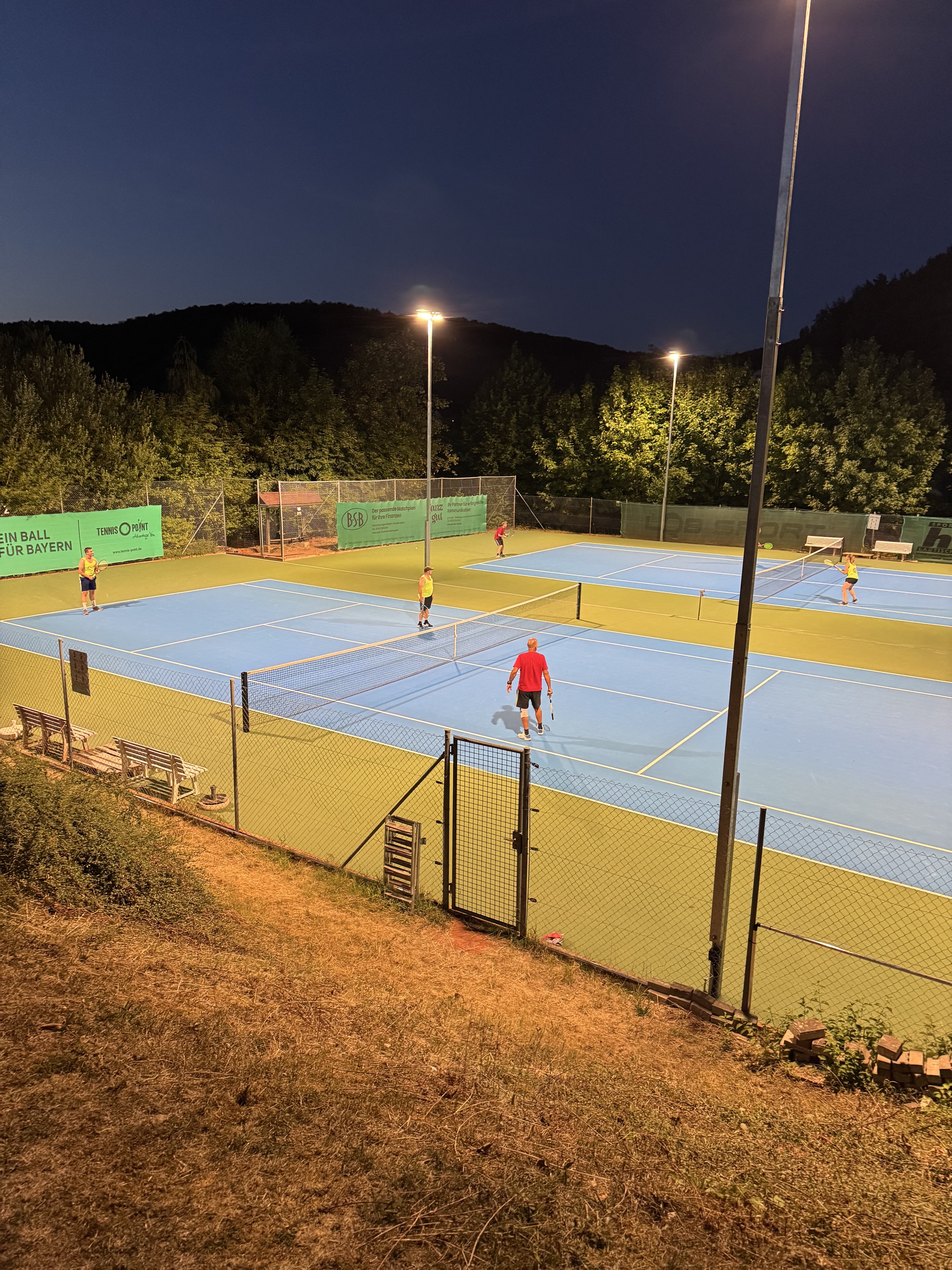 Tennisanlage SV Ramsthal: Neubau LED-Flutlicht