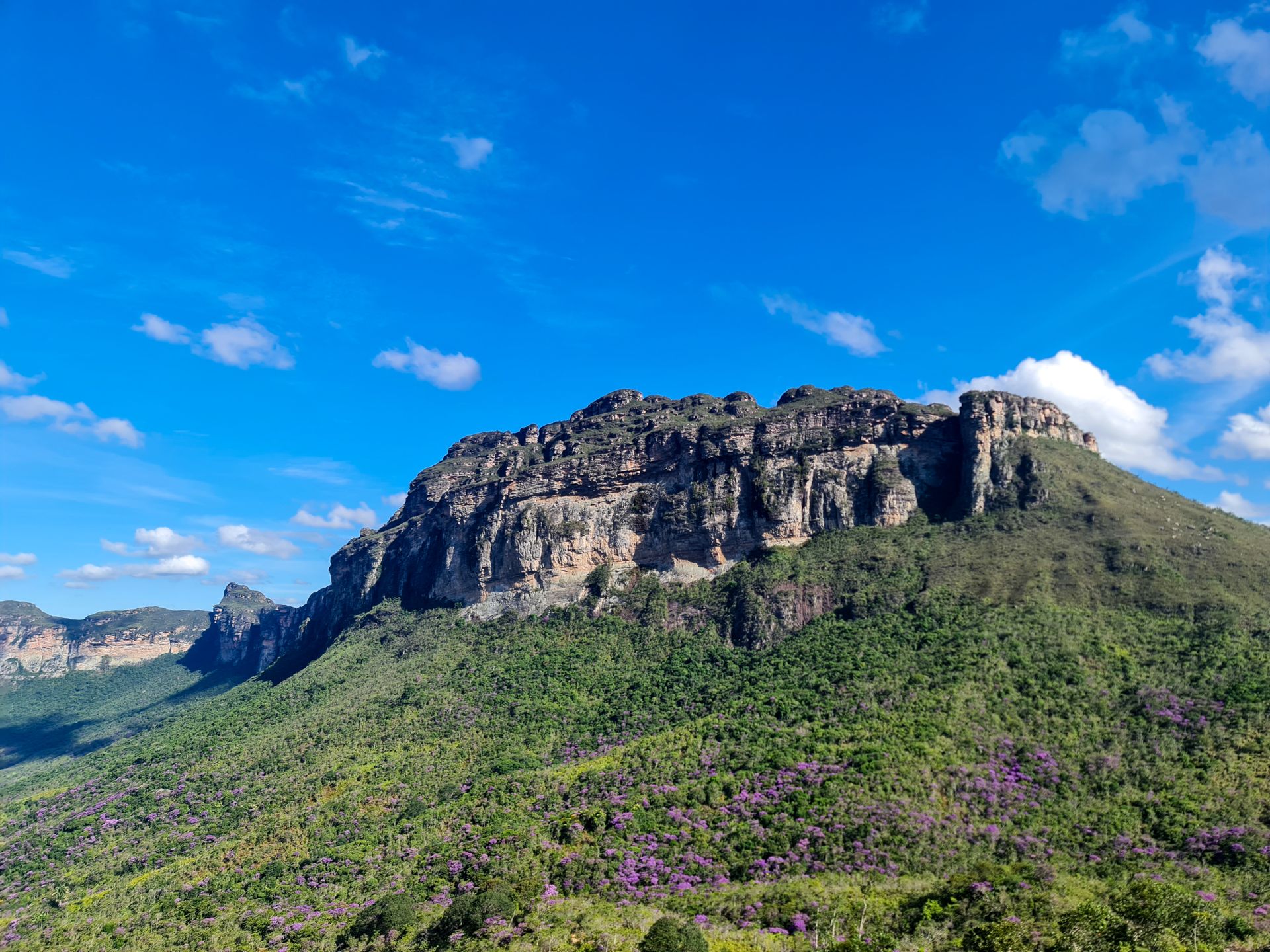 Vista da serra na Chapada Diamantina, Bahia, sem presença de pessoas