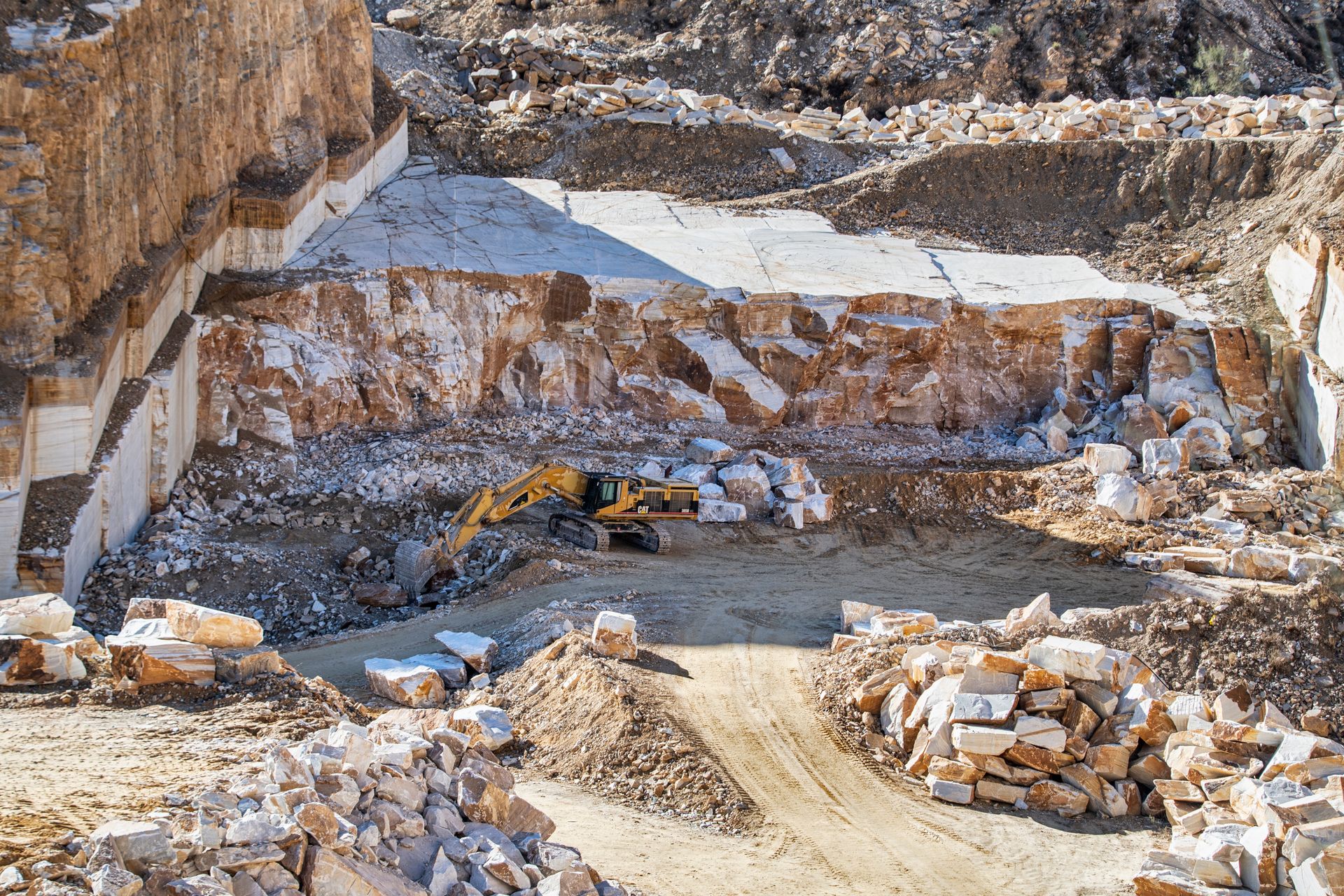 Estado suspende licenças de maior mineradora de lítio do país após liminar judicial