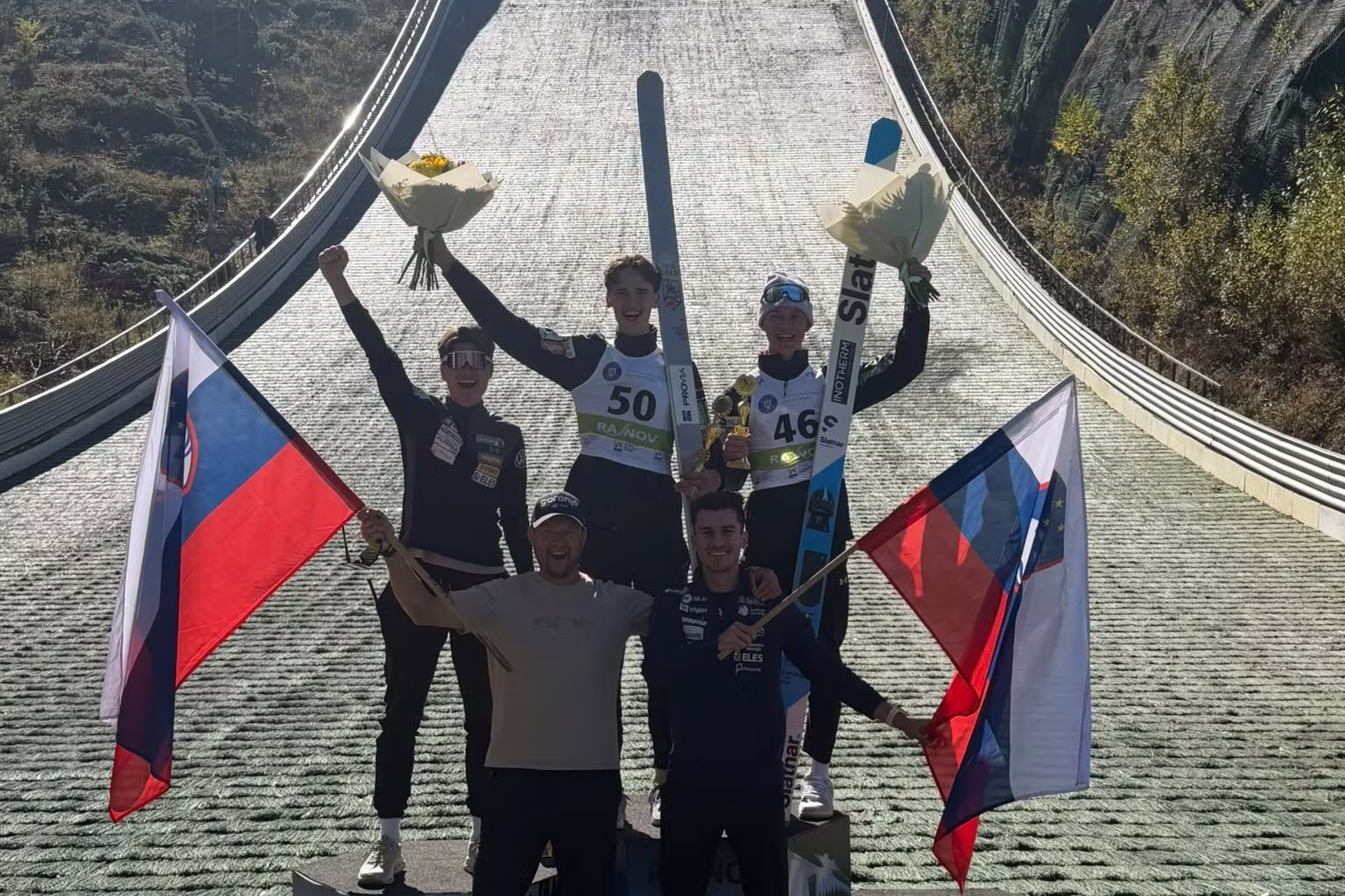 Slavje slovenske ekipe v Rasnovu, foto: SloSki