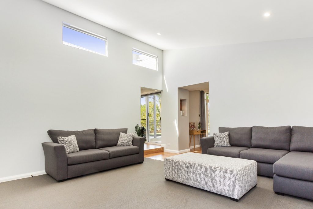 Living room, Sailor's Gully Heritage Home