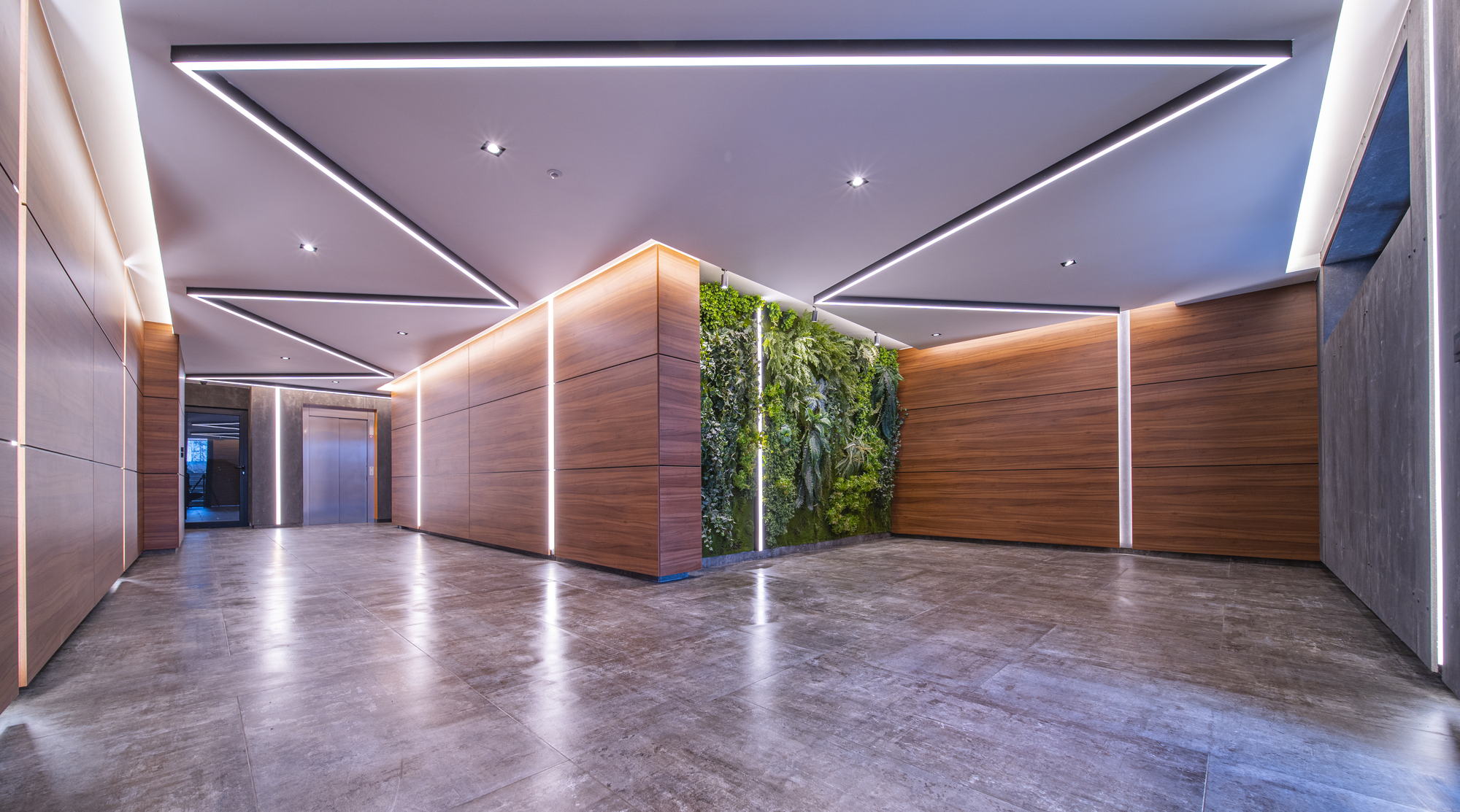 RUhouse — entrance foyer