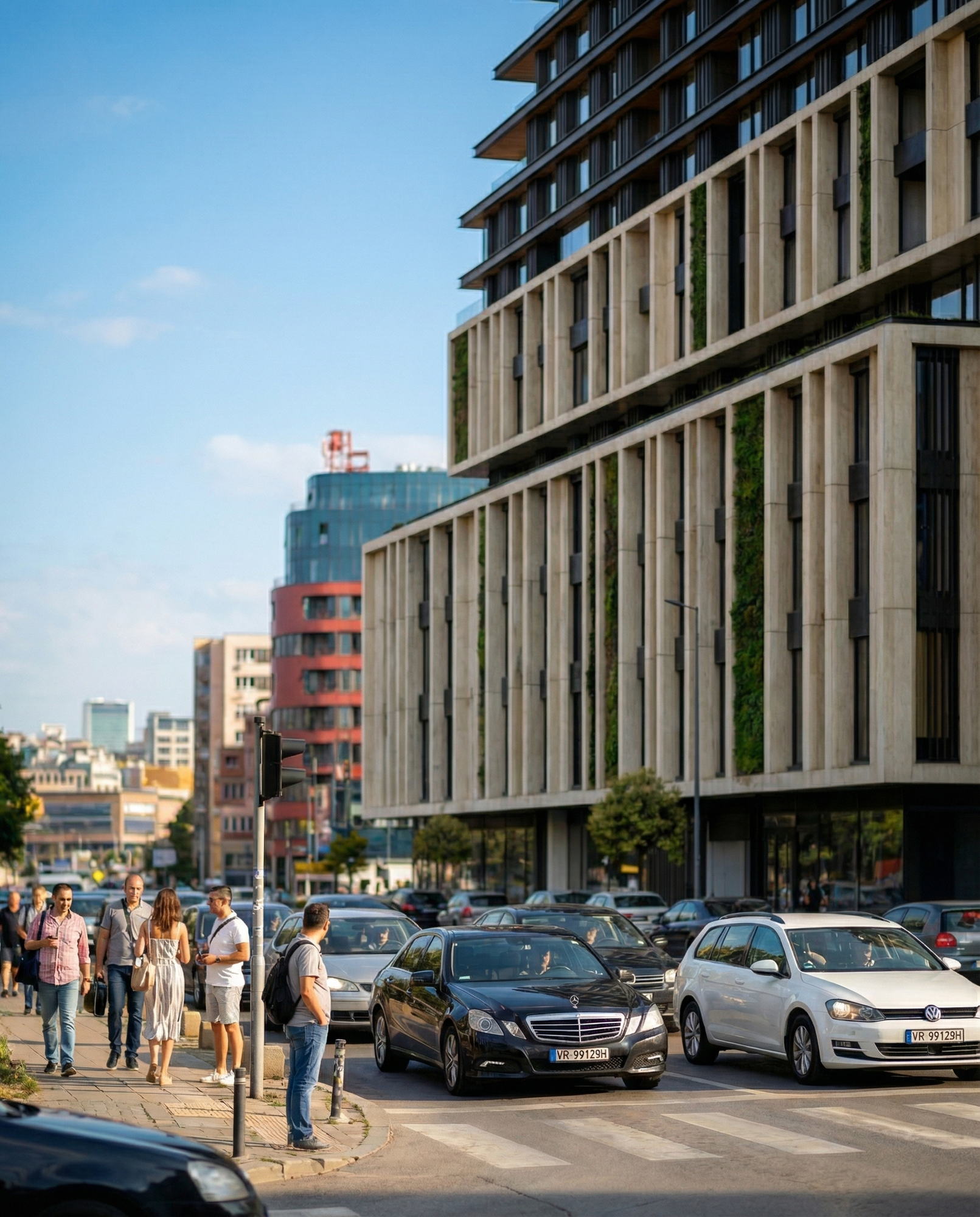 RUH 3 — street level and showroom frontage