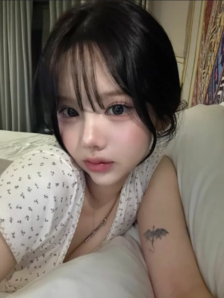 Singapore Escort profile gallery example from Geylang