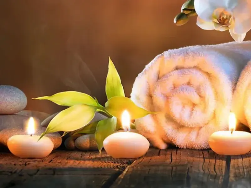 Massage du dos aux huiles essentielles