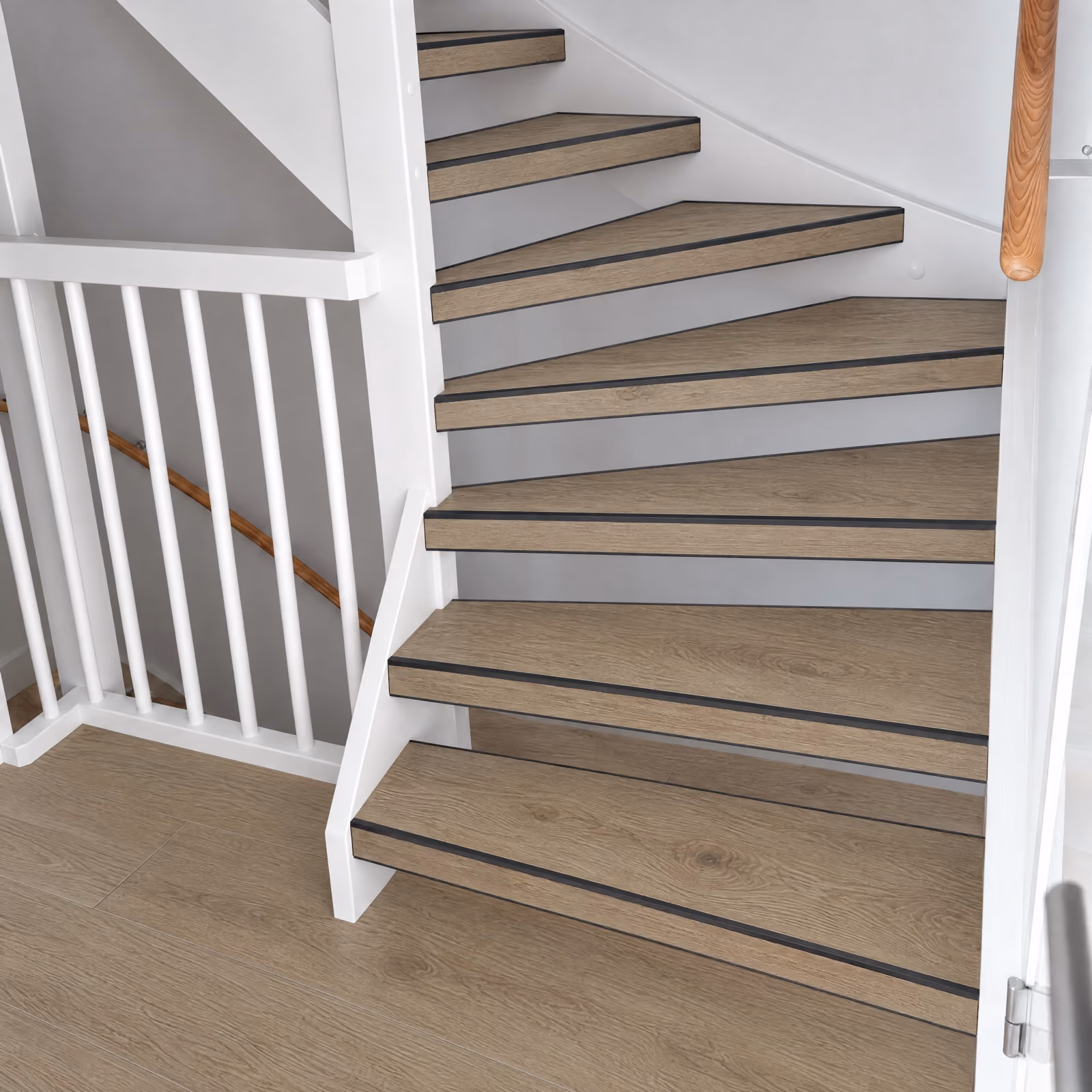 Rustic 016 | LVT trapset