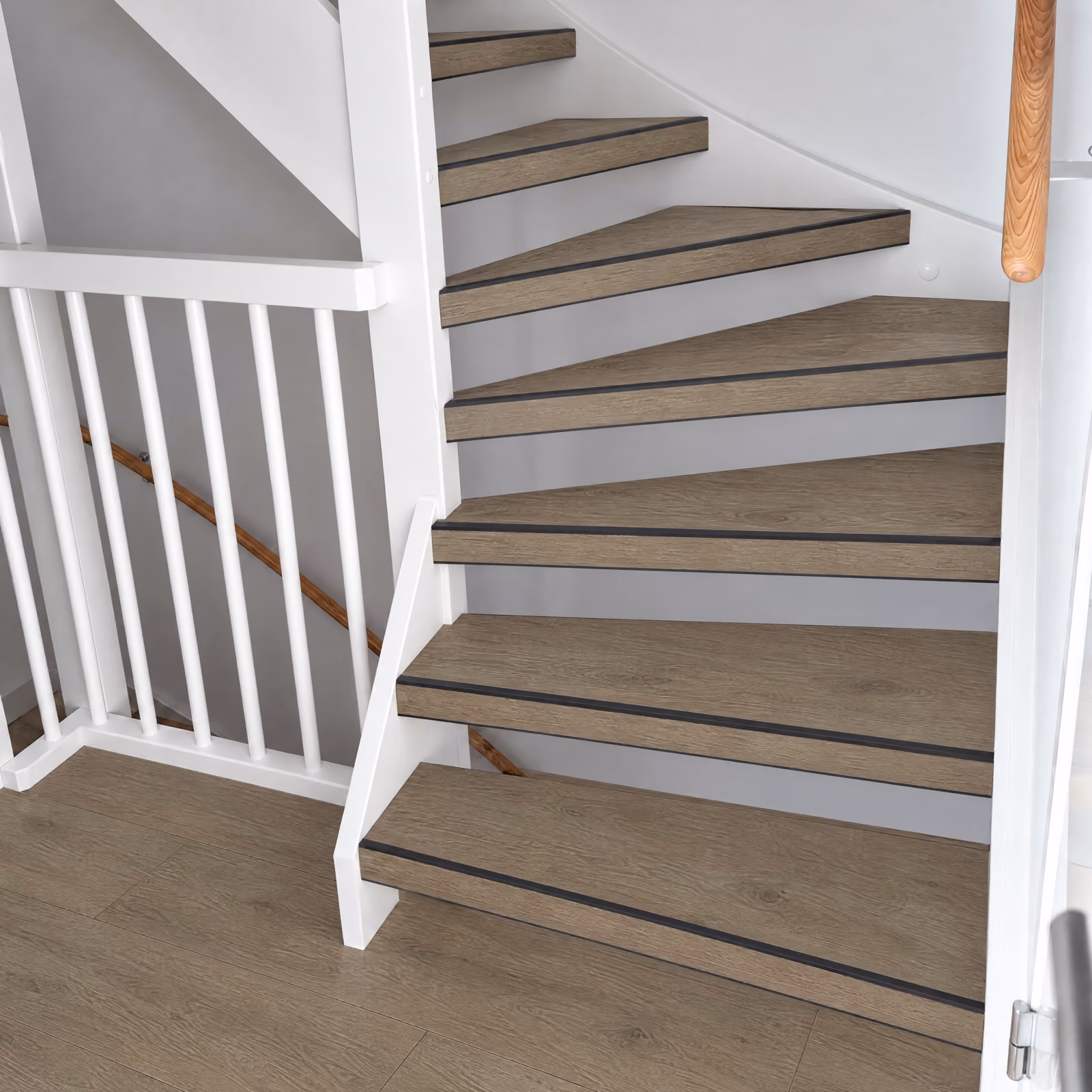 Rustic 015 | LVT trapset