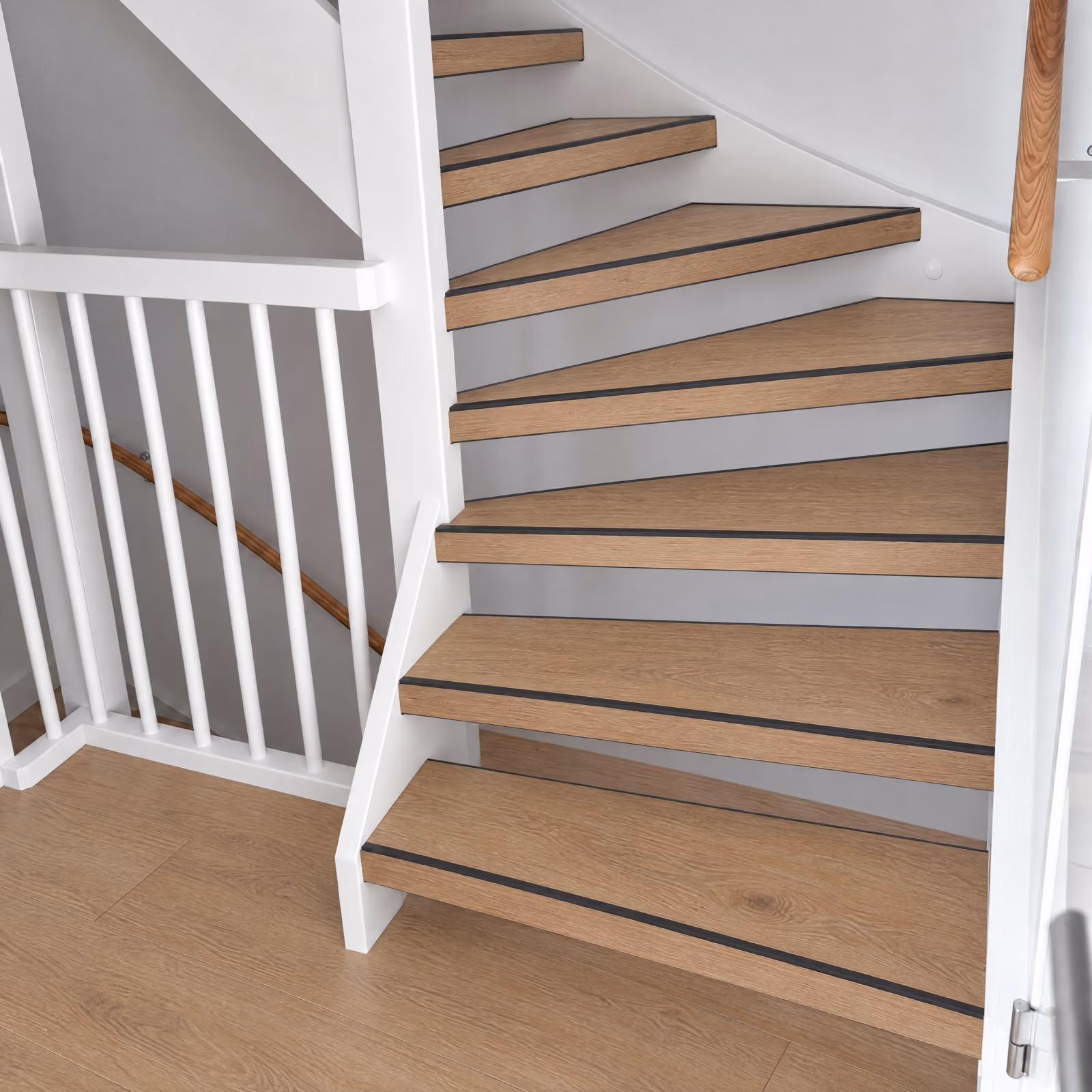 Rustic 012 | LVT trapset