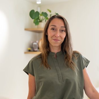 Portret van Laetitia, teamlid bij tandartspraktijk Kinderlach