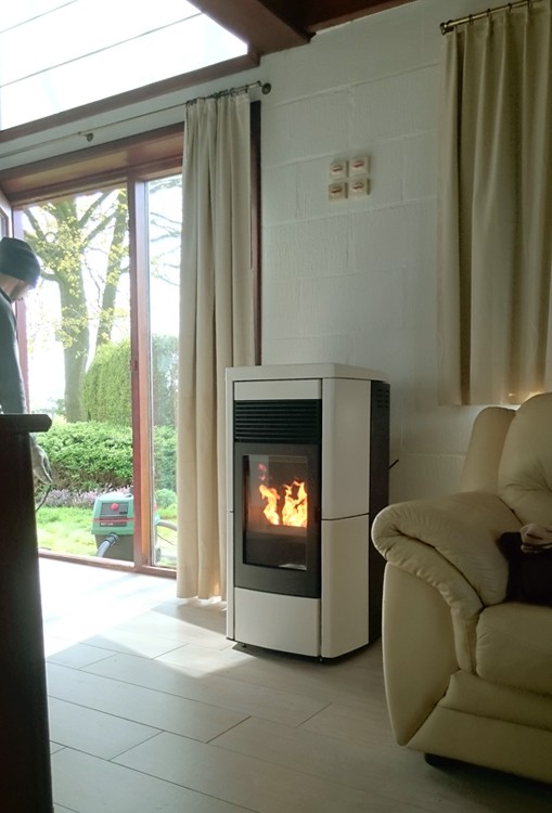 Installation d'un poêle à granulés MCZ chez un client