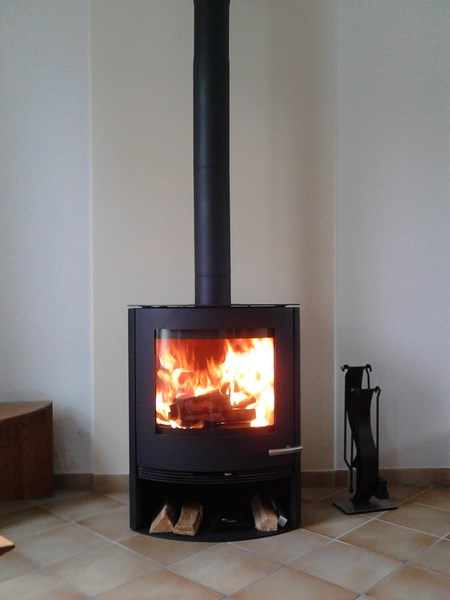 Installation d'un poêle à bois Termatech chez un client