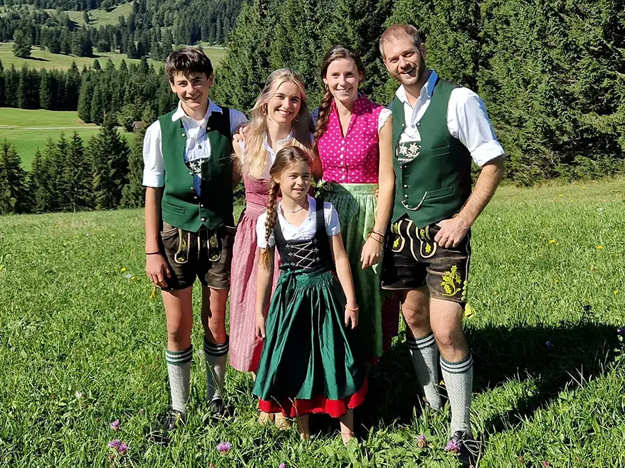 Ferienwohnung _ Hotel Gastgeber Familie Heckelmiller Bergzeit