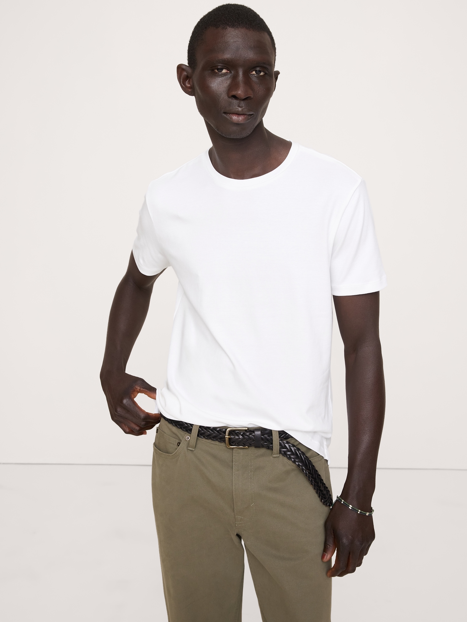 The Banana Republic Luxury-Touch Crew: Polished Corporate Casual