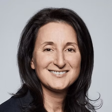 Portrait of Beth Axelrod