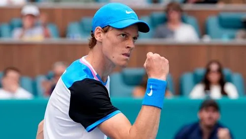 StreamLayer ad messaging overlay on Jannik Sinner tennis match