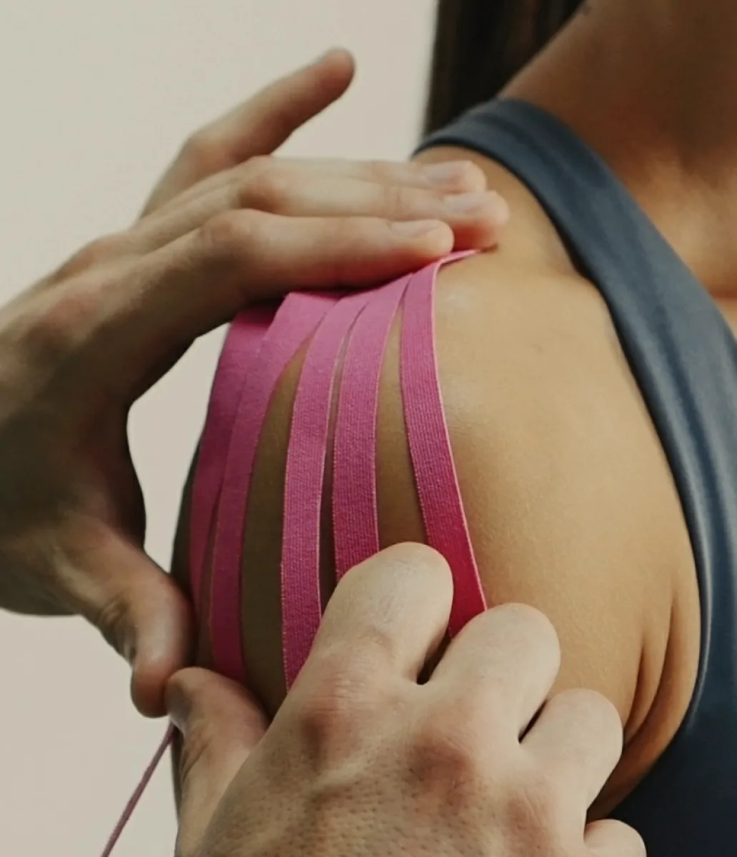 women's shoulder