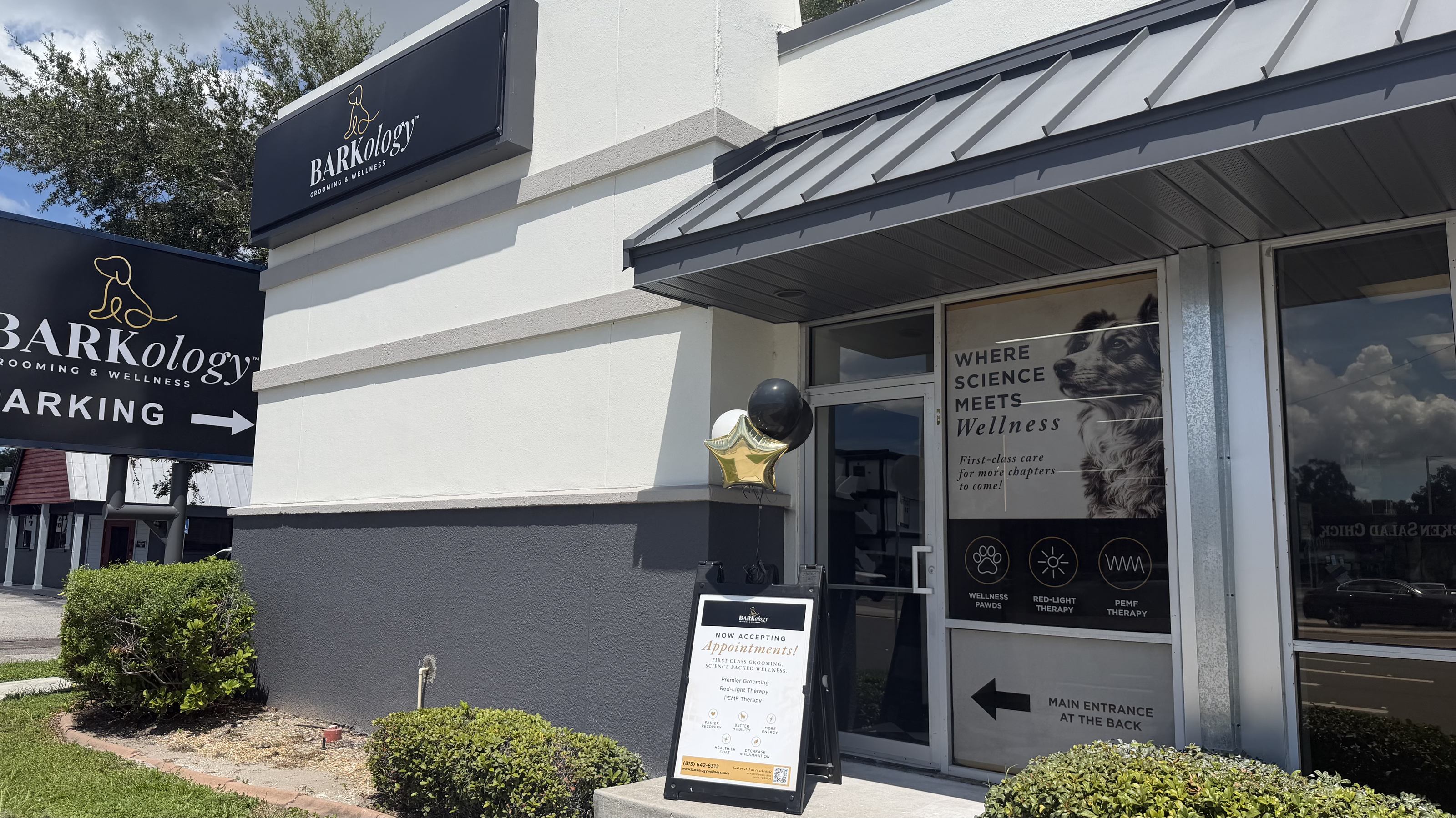 BARKology on West Kennedy Boulevard