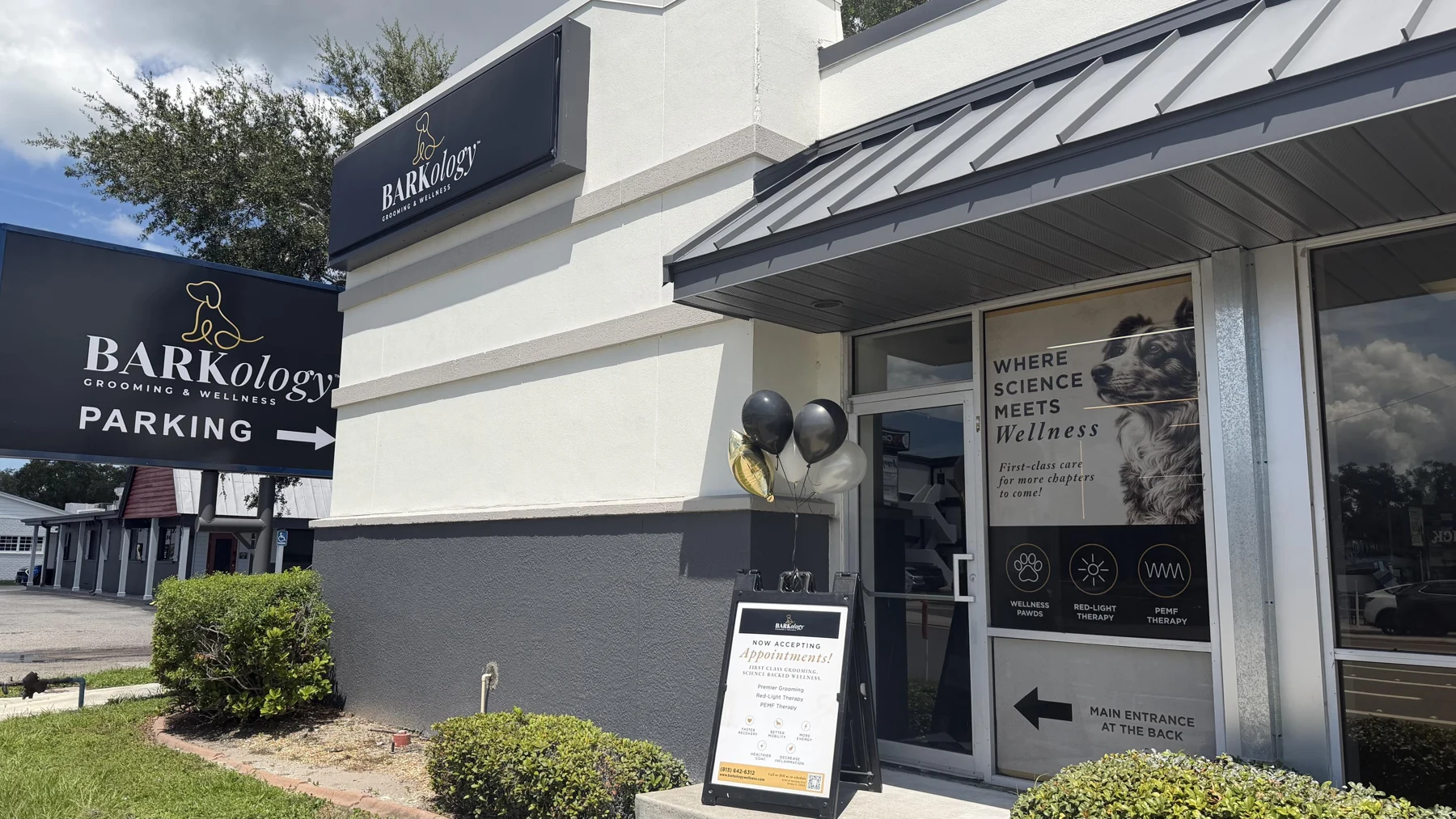 BARKology exterior on West Kennedy Boulevard in South Tampa