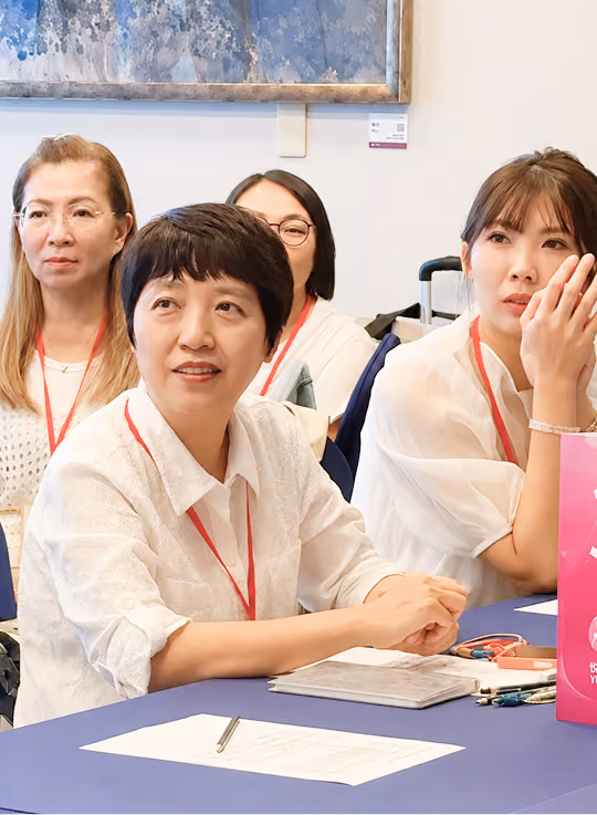 負離子活罐學員聽課情境