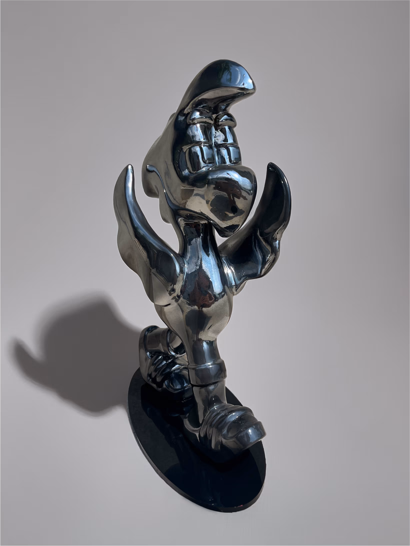 Sculpture Roger le Flamant Rose n°3 – Chrome, sculpture, 2025, vue complémentaire 2