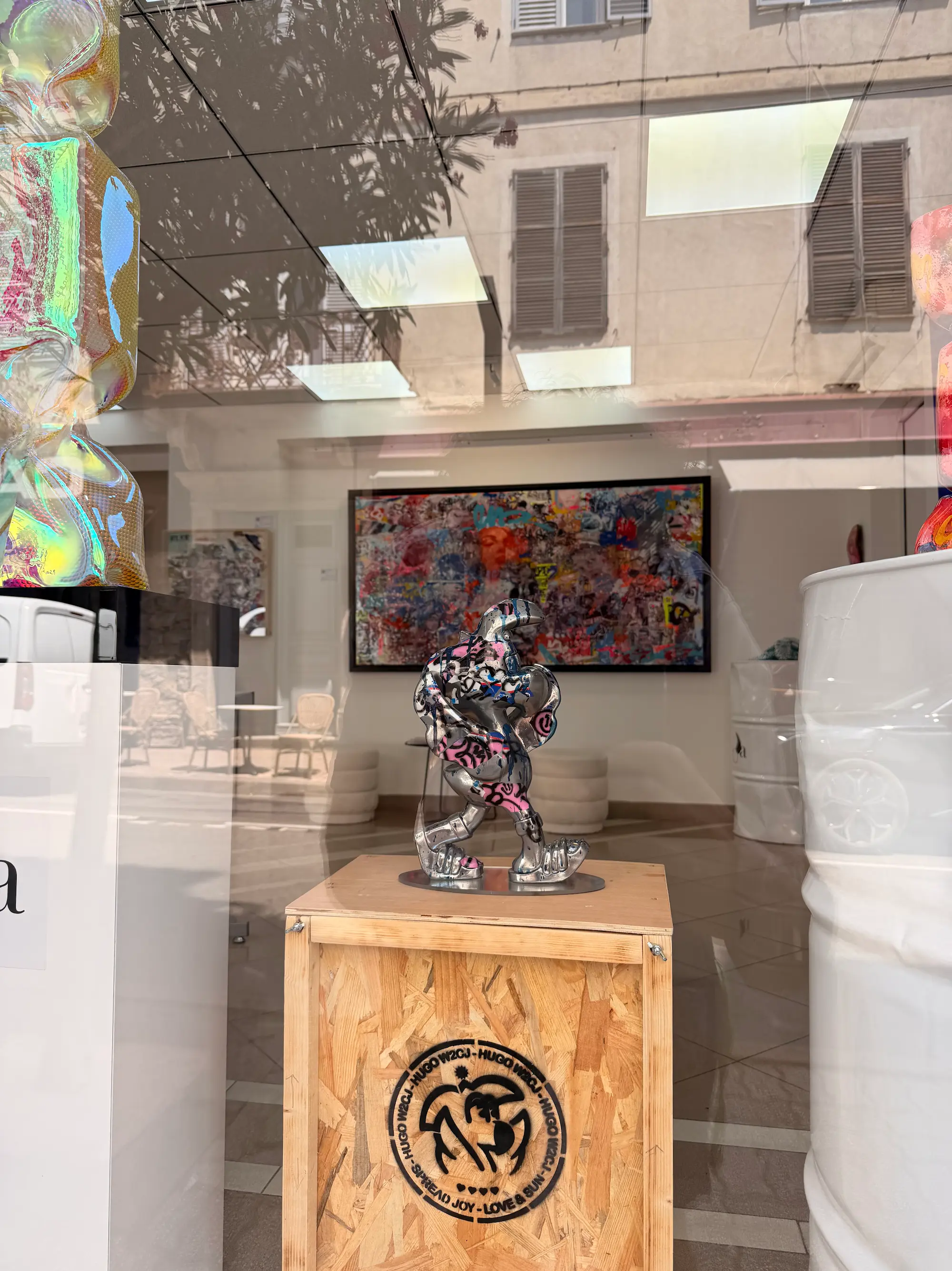 Sculpture Roger le Flamant Rose n° 5 – Chrome Custom, sculpture, 2025, vue complémentaire 7