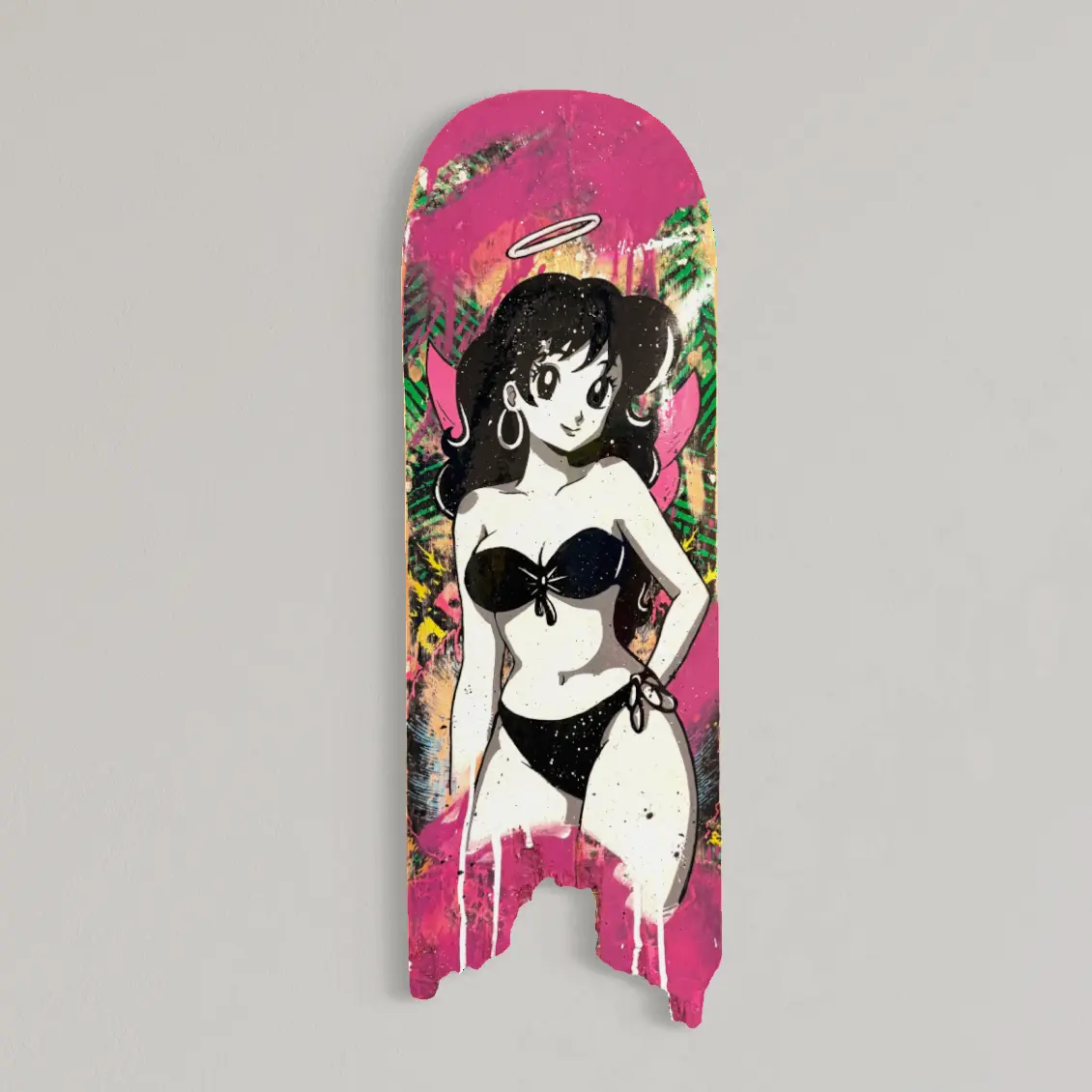 Série « Roll-In » #6, planche de skate peinte, pin up de manga auréolée en bikini noir, sur fond rose, 2026
