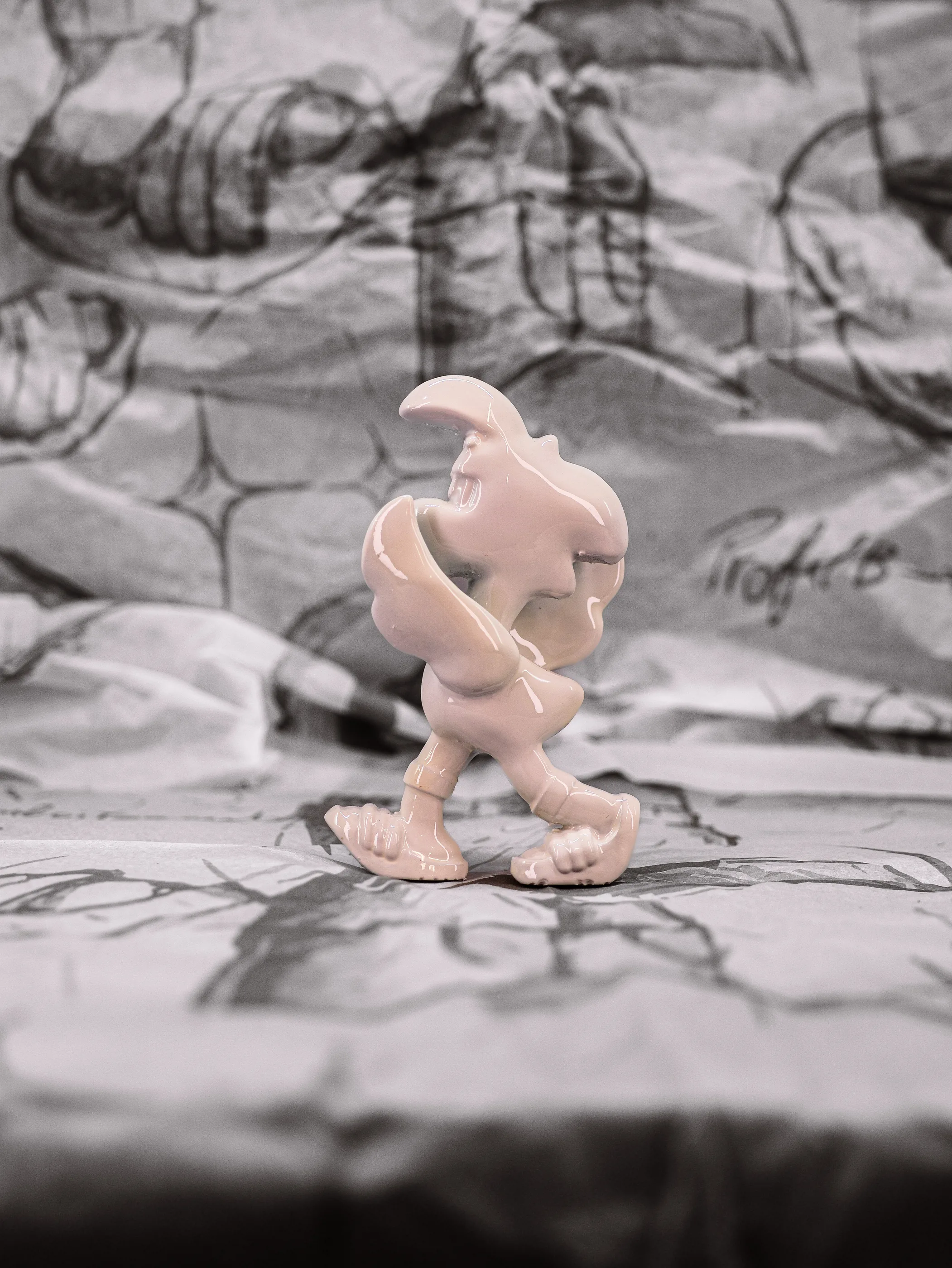 Mini Roger « Simple, Basique », exemplaire beige crème uni, vu de profil.
