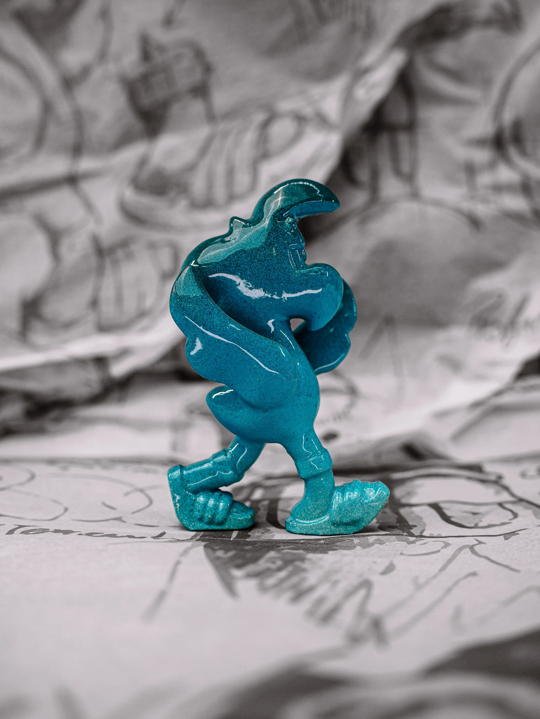 Mini Roger « Bali », exemplaire bleu canard uni, vu de profil.