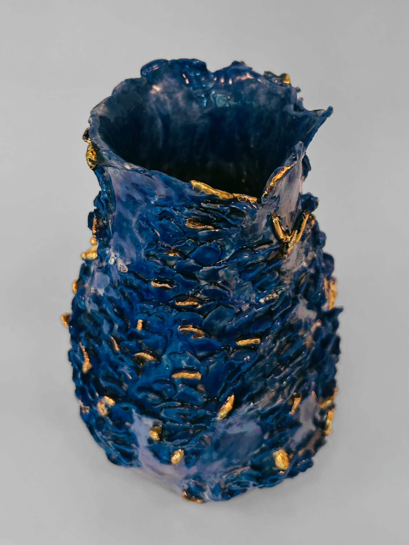 Cobalt blue hand-built vessel with gold lustre by Consuelo Becerra, view 5 of 6