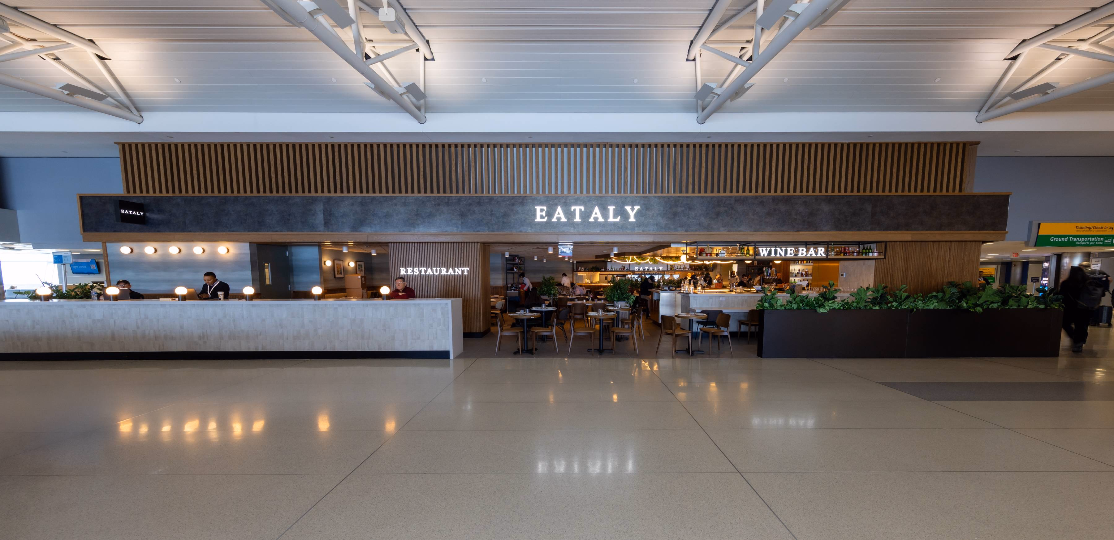 JFK AIRPORT: Terminal 8